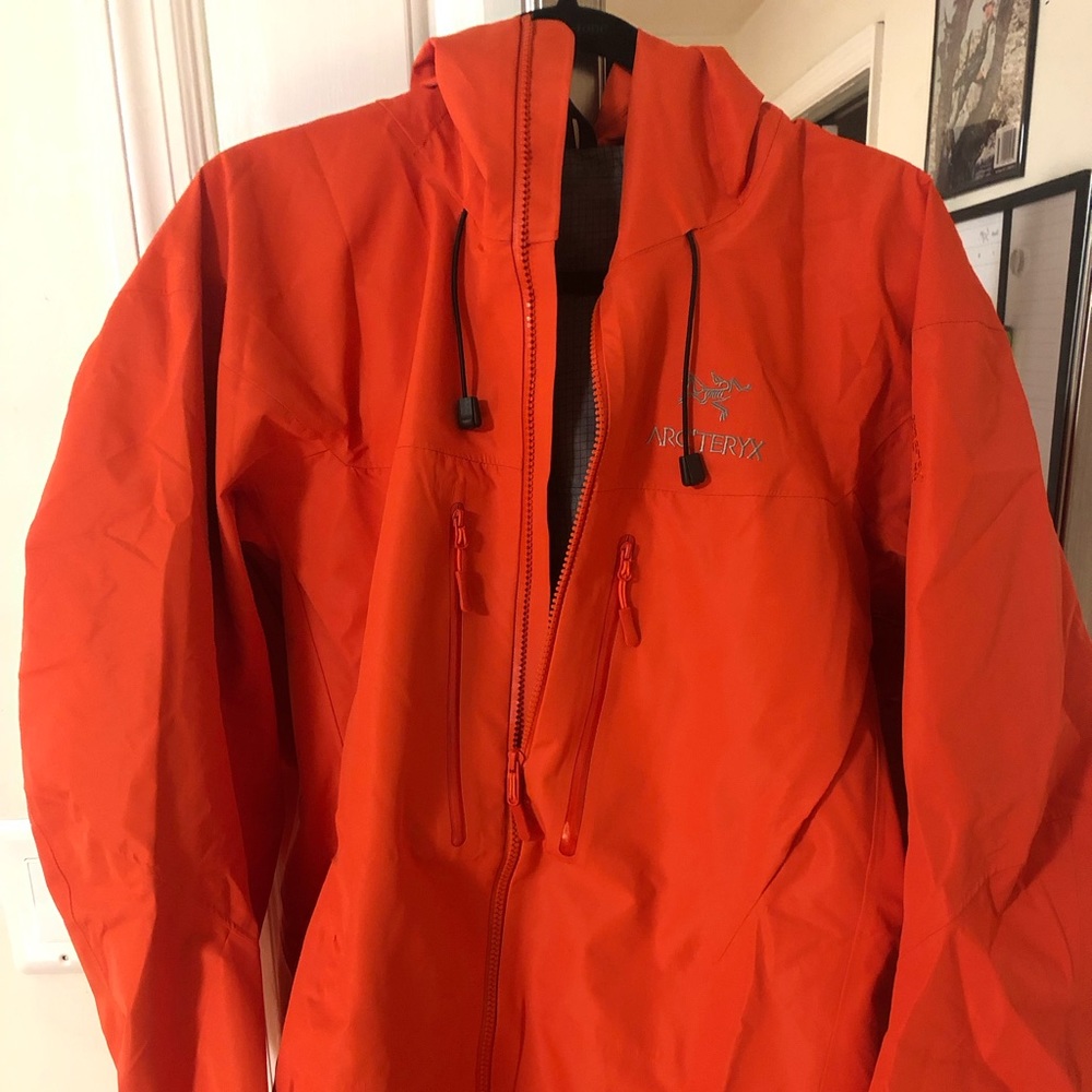 Arc’teryx Goretex Pro Jacket. Never worn.